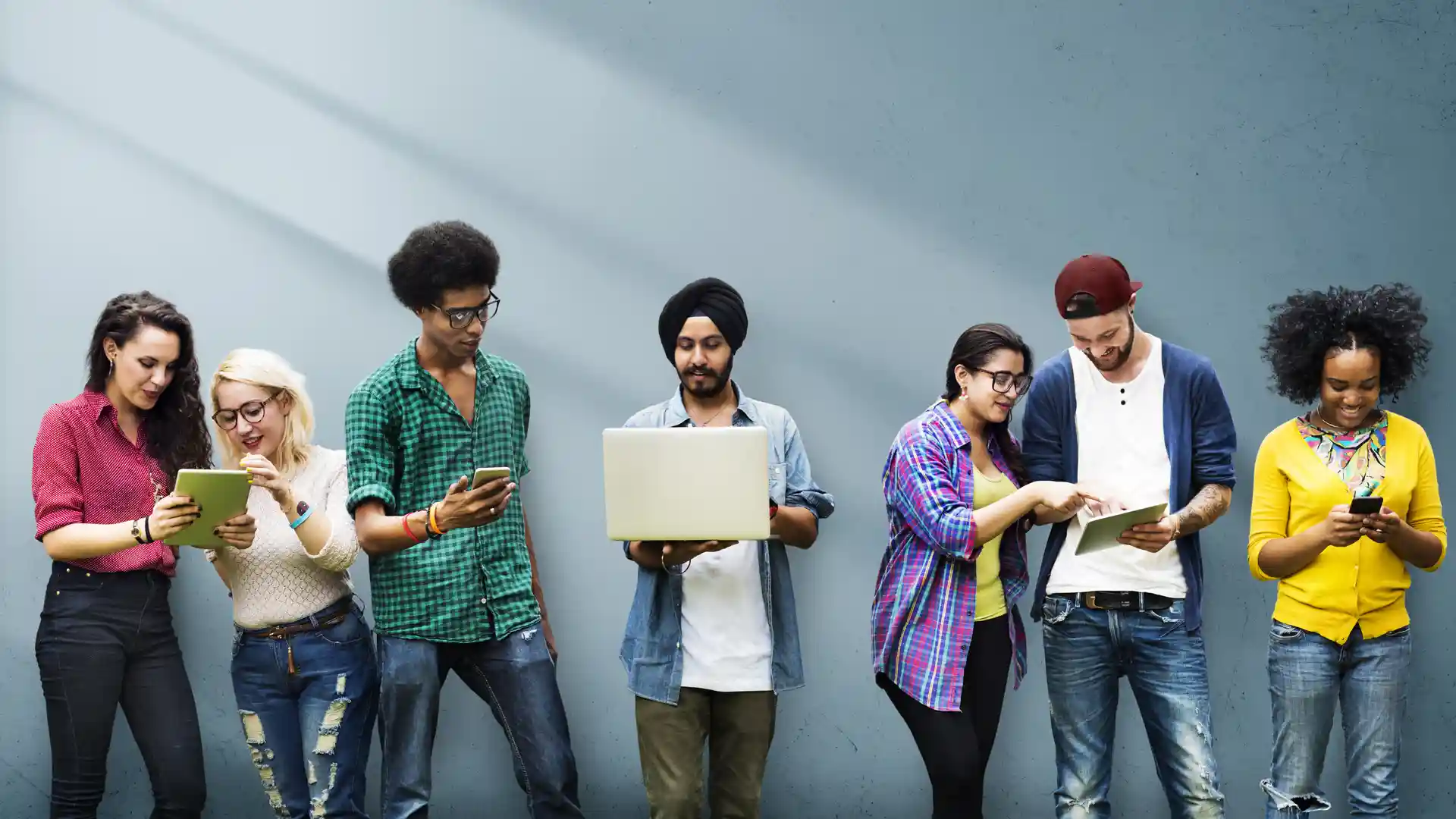 64a52b4bf6426277c3e95de5_What is campus recruitment